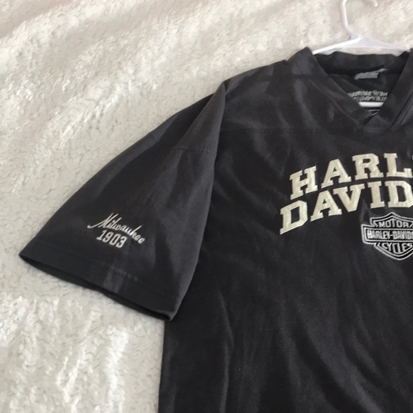 T-shirt - Picture 9 of 9